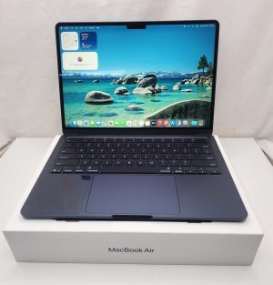Apple MacBook Air 2025 13" M4 Chip 256GB Includes Charger - IP400646