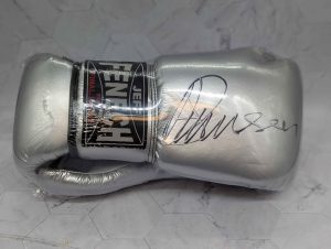 Jeff Fenech Silver Boxing Gloves Signed By Jeff & Hussein - BP401550