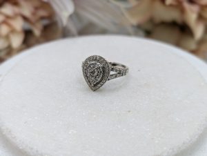 Ladies 14CT White Gold Diamond Pear Cluster Ring (6.4gms) - BP356967