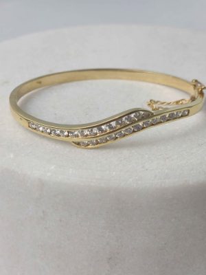 LADIES 9CT YELLOW GOLD BANGLE #GN398599