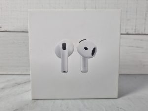 Apple Airpods 4 (SEALED IN BOX) TW408175