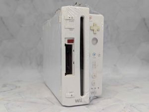 Nintendo Wii Console w/ 2 x Controllers (RVL-001) - BP407617