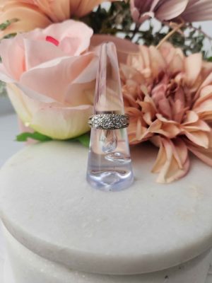 ** VALUATED** 9CT YELLOW GOLD DIAMOND RING #GN370802