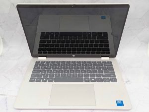 HP OmniBook 5 Flip Laptop (Intel Core 5, 16GB, 256GB) - BP408162