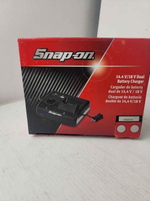 SNAP ON BATTERY CHARGER IN BOX #GN406767