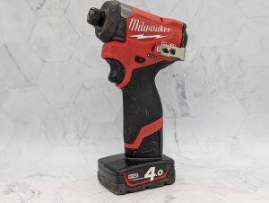 Milwaukee 12V 1/4" Hex Impact Driver w/ 4Ah Battery - BP407970