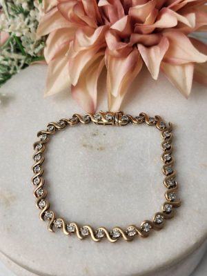 Diamond 9ct Bracelet - GN402894