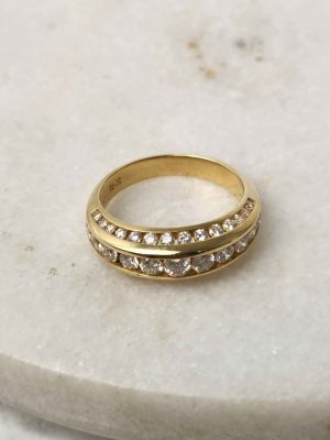 18CT YELLOW GOLD DIAMOND RING #GN376535