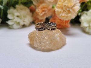 9ct Yellow Gold Daughter Ring TW401151
