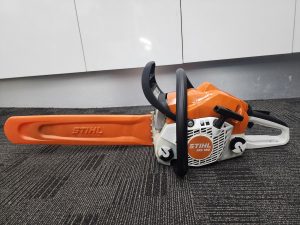 STIHL Chainsaw MS182 with Cover - IP409129