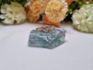 9ct Yellow Gold Wave Pattern Ring TW406091