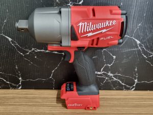 Milwaukee 18V Impact Wrench TW410080