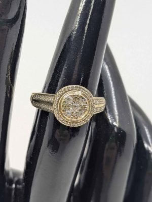 Ladies 9ct Halo Cluster Ring - BL390074