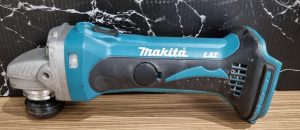 Makita 18V Angle Grinder TW411846-4