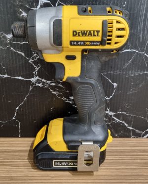 DeWalt 14.4V Impact Driver TW409752
