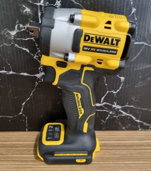 DeWalt 18V Impact Wrench TW405475