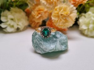 10ct Yellow Gold Green Stone Halo Ring TW403114