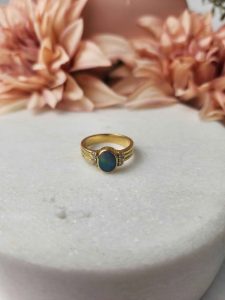 18CT YELLOW GOLD OPAL/DIAMOND RING #GN402135