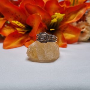 9ct Yellow Gold Halo Cluster Ring TW407747