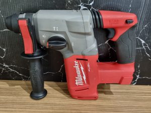 Milwaukee 18V Rotary Hammer Drill TW412368