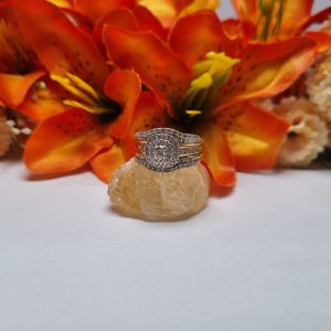 18ct Yellow Gold Cluster Bridal Set TW410928