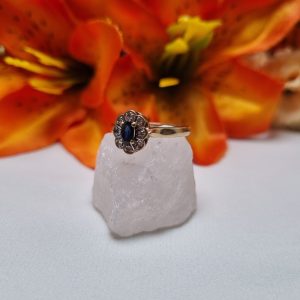 9ct Yellow Gold Blue Stone Flower Ring TW412716