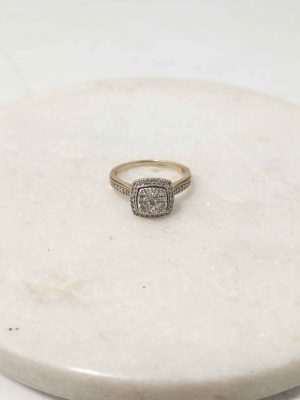 9CT YELLOW GOLD DIAMOND RING (SIZE: Q) #GN383212