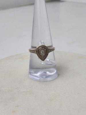 9CT YELLOW GOLD PEAR SHAPED RING #GN390014