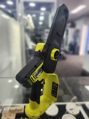 RYOBI 18C BRUSHLESS PRUNING SAW IN CASE WITH BATTERY AND CHARGER #GN416161