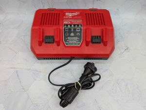 Milwaukee 18V Dual-Port Rapid Battery Charger (M18 DFC) - BP417937