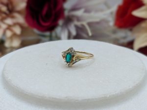 Ladies 10CT Yellow Gold Green Stone & Diamond Ring (2.7gms)*REDUCED* - BP314094