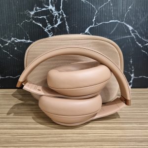 Beats x Kim Headphones TW406940