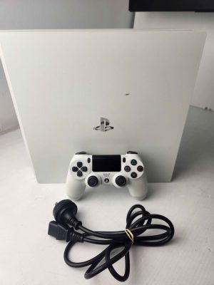 SONY PLAYSTATION 4 PRO 1TB #GN424371