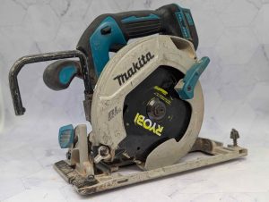 Makita 18V 165mm Circular Saw Skin-Only (DHS680) - BP423224