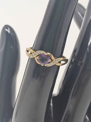 Ladies 9ct Gold Purple Birthstone Ring - BL361092