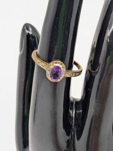 Ladies 9ct Gold Oval Purple Stone Ring - BL398990