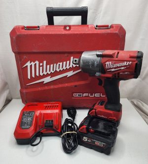 Milwaukee 18V 3/4 High Torque Impact Wrench 5.0Ah Kit - IP420833