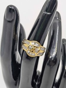 Ladies 18ct Gold Baguette Cluster Ring - BL265371