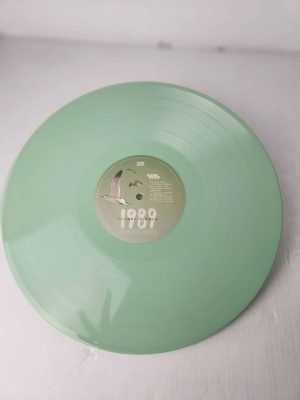 TAYLOR SWIFT "1989" VINYL RECORD #GN421323