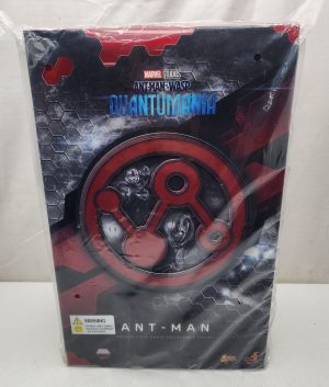 Ant-Man and the Wasp: Quantumania - Ant-Man 1/6th Scale Hot Toys Action Figure - IP421195
