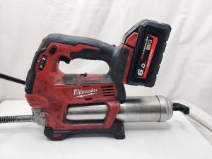 Milwaukee 18V 2-Speed Grease Tool w/ 6.0Ah High Output Battery - IP418736