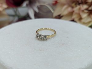 Ladies 18CT Yellow & White Gold Argyle Diamond Trilogy Ring (3.2gms) - BP404443