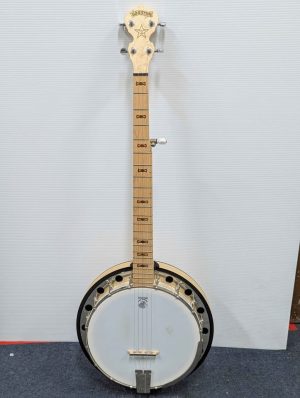 Deering Goodtime Banjo w/ Hard Carry Case - BP421405