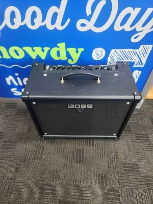 BOSS ROLAND AMPLIFIER #GN420625