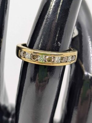 Ladies 9ct Gold Diamond Channel Ring - BL369795