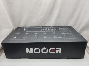 Mooer Amp Modelling Synth Multi-Effects Processor (GE300) - IP423707