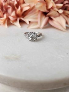 14CT WHITE GOLD DIAMOND RING ** VALUATED** #GN421102