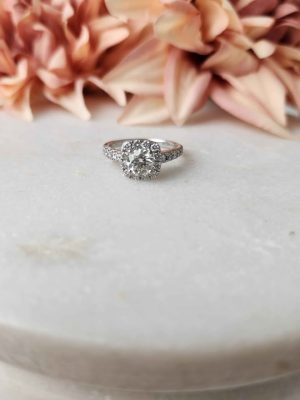 14CT WHITE GOLD DIAMOND RING ** VALUATED** #GN421102