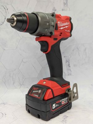 Milwaukee 18V Hammer Drill/Driver w/ 18V 5.0Ah Battery - BP425138