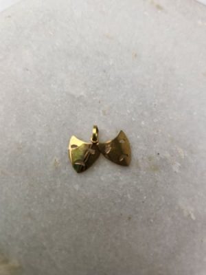 18ct Gold mask Pendant GN421086